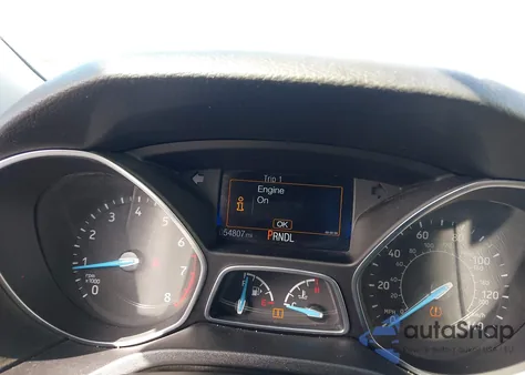 2018 Ford Focus S z USA, uszkodzony, nr VIN 1FADP3E28JL209534